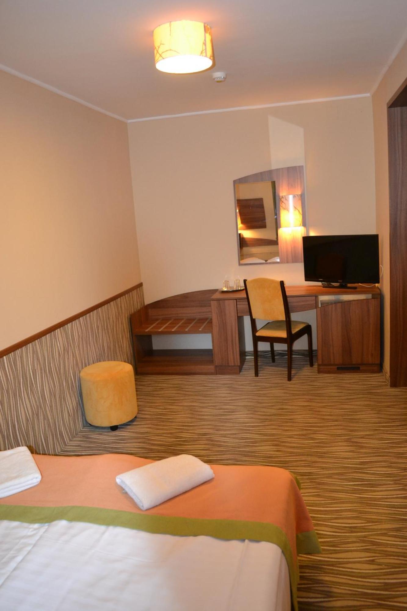 Park Hotel Gyula Exterior foto